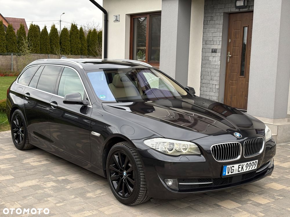 BMW Seria 5 525d - 5