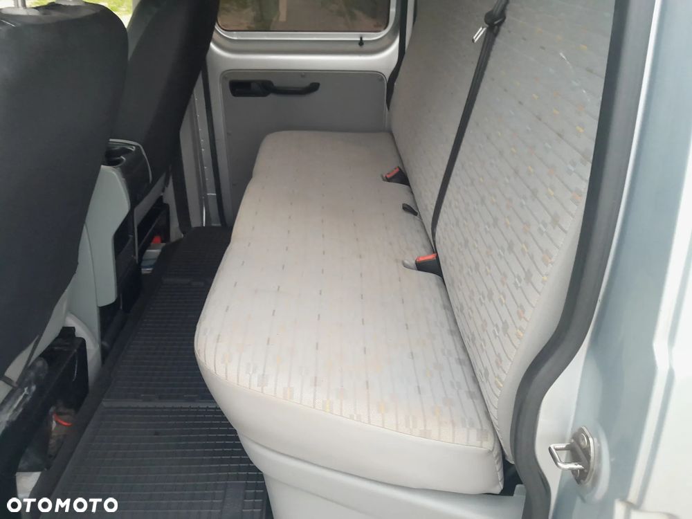 Volkswagen Transporter - 23