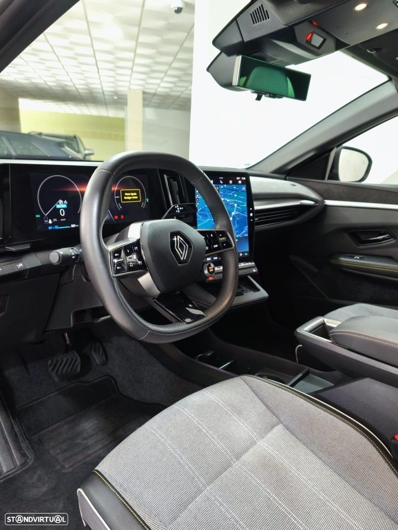 Renault Mégane E-Tech EV60 220hp optimum charge Iconic - 14