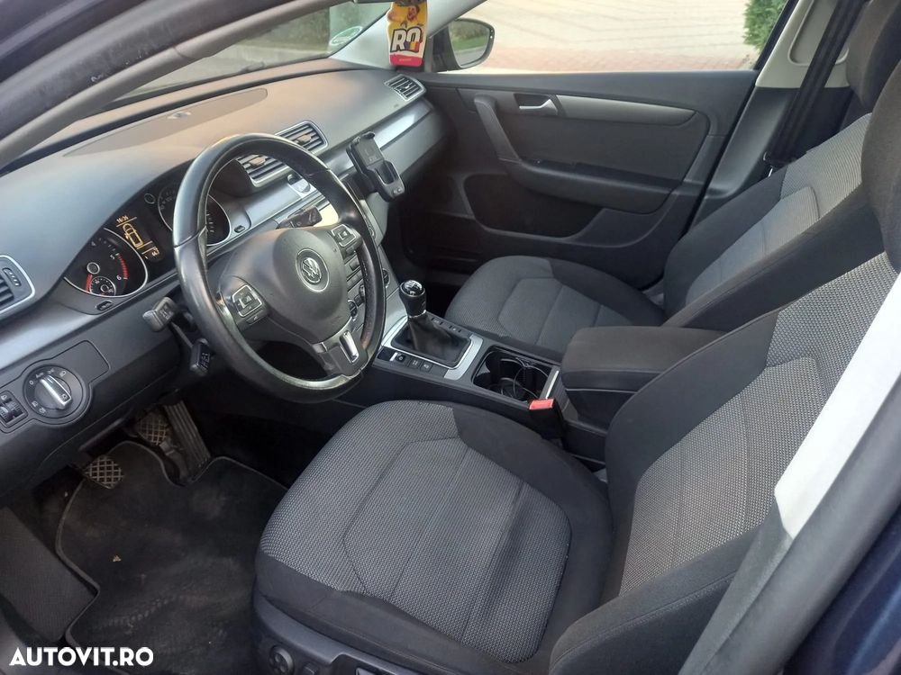Volkswagen Passat 2.0 TDI BlueMotion Technology Comfortline - 8