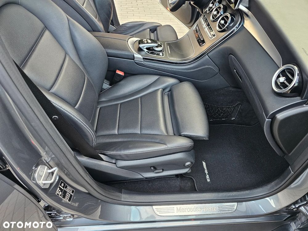 Mercedes-Benz GLC - 11