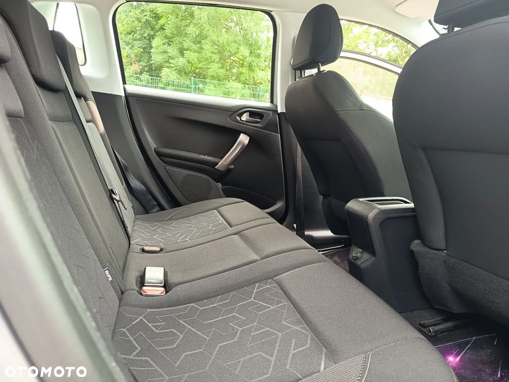 Peugeot 2008 1.2 Pure Tech Style - 16