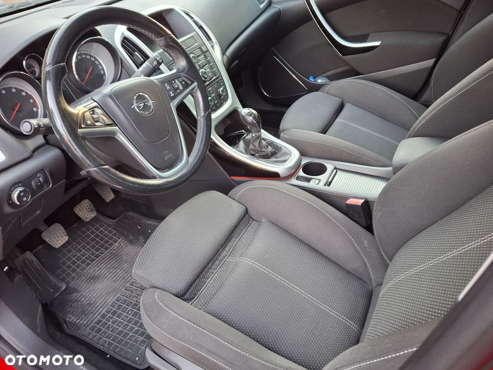 Opel Astra 1.4 Turbo Exklusiv - 11