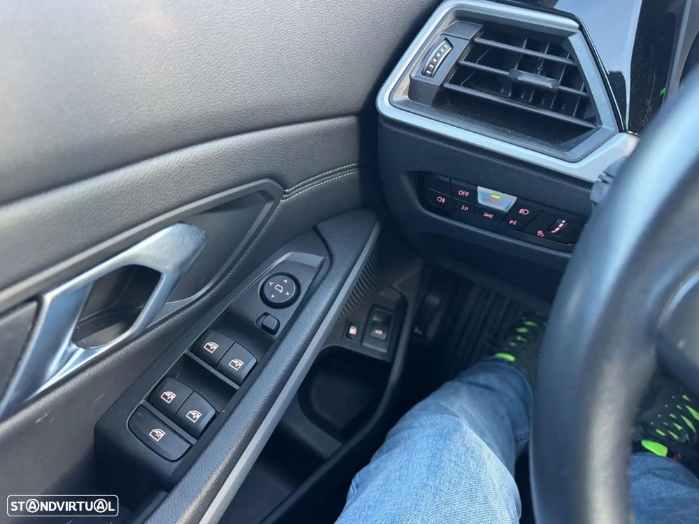 BMW 320 e Corporate Edition Auto - 10