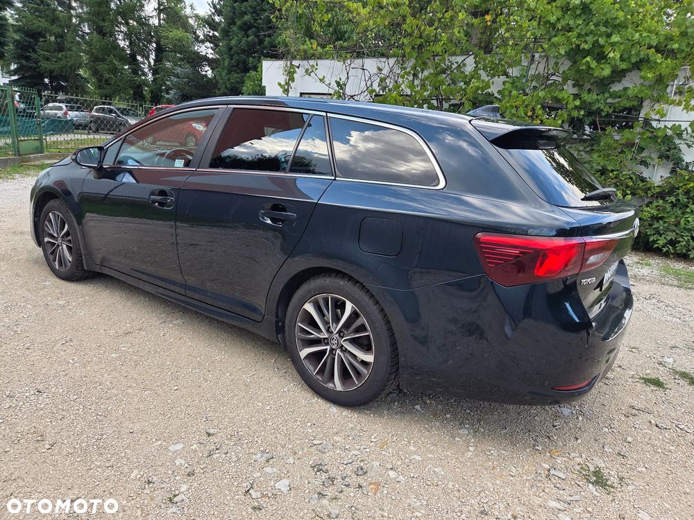 Toyota Avensis 1.8 Prestige - 7