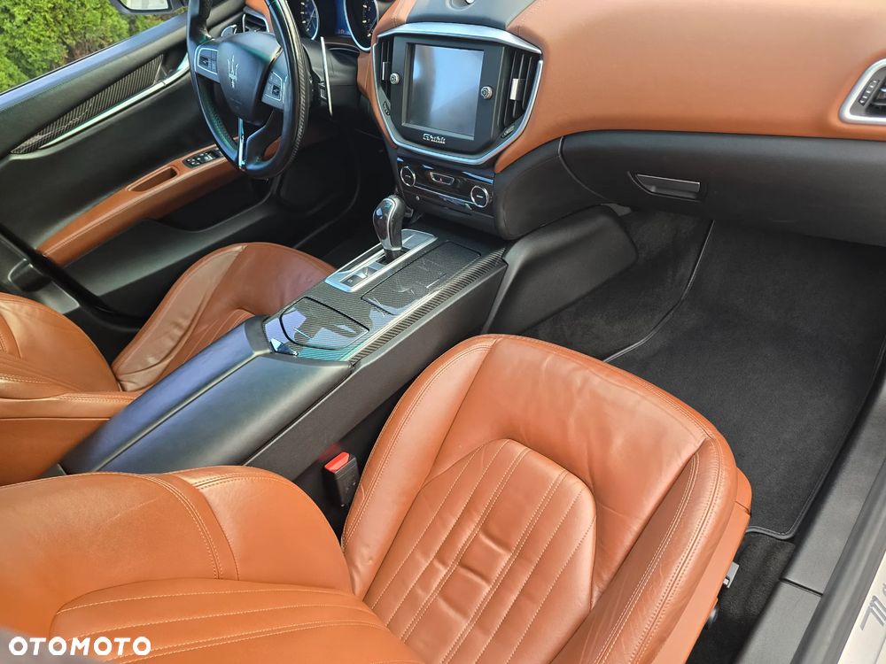 Maserati Ghibli - 17