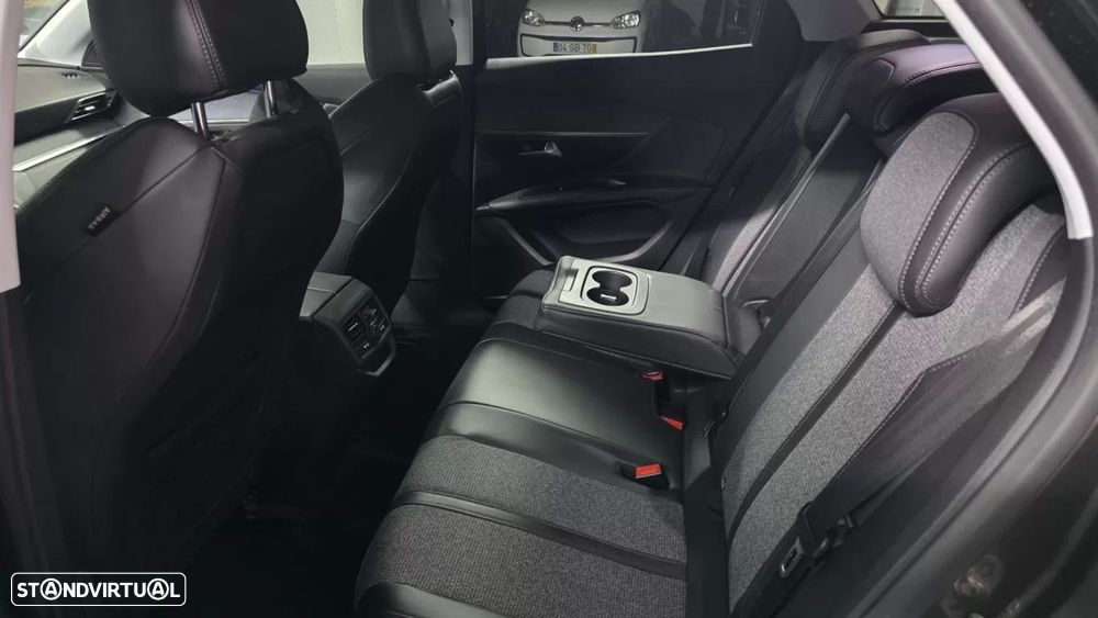 Peugeot 3008 1.2 PureTech Allure EAT6 - 25