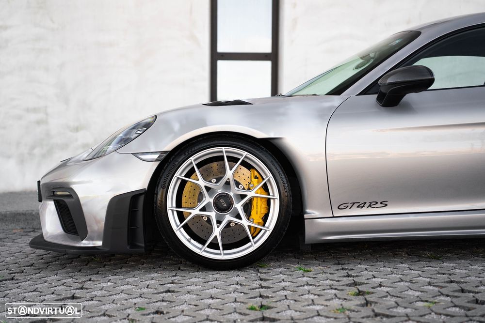 Porsche 718 Cayman GT4 RS - 9
