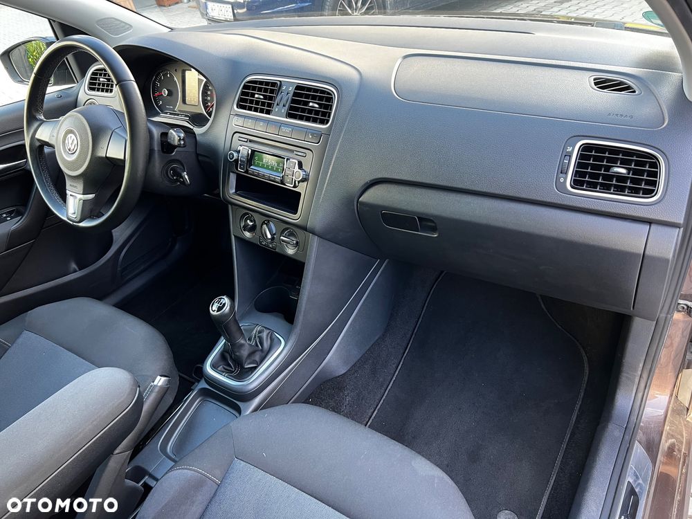 Volkswagen Polo 1.4 16V Comfortline - 22