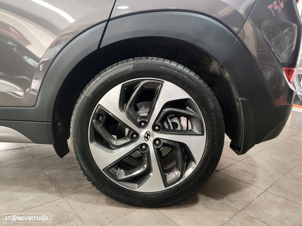 Hyundai Tucson 1.7 CRDi Executive - 9