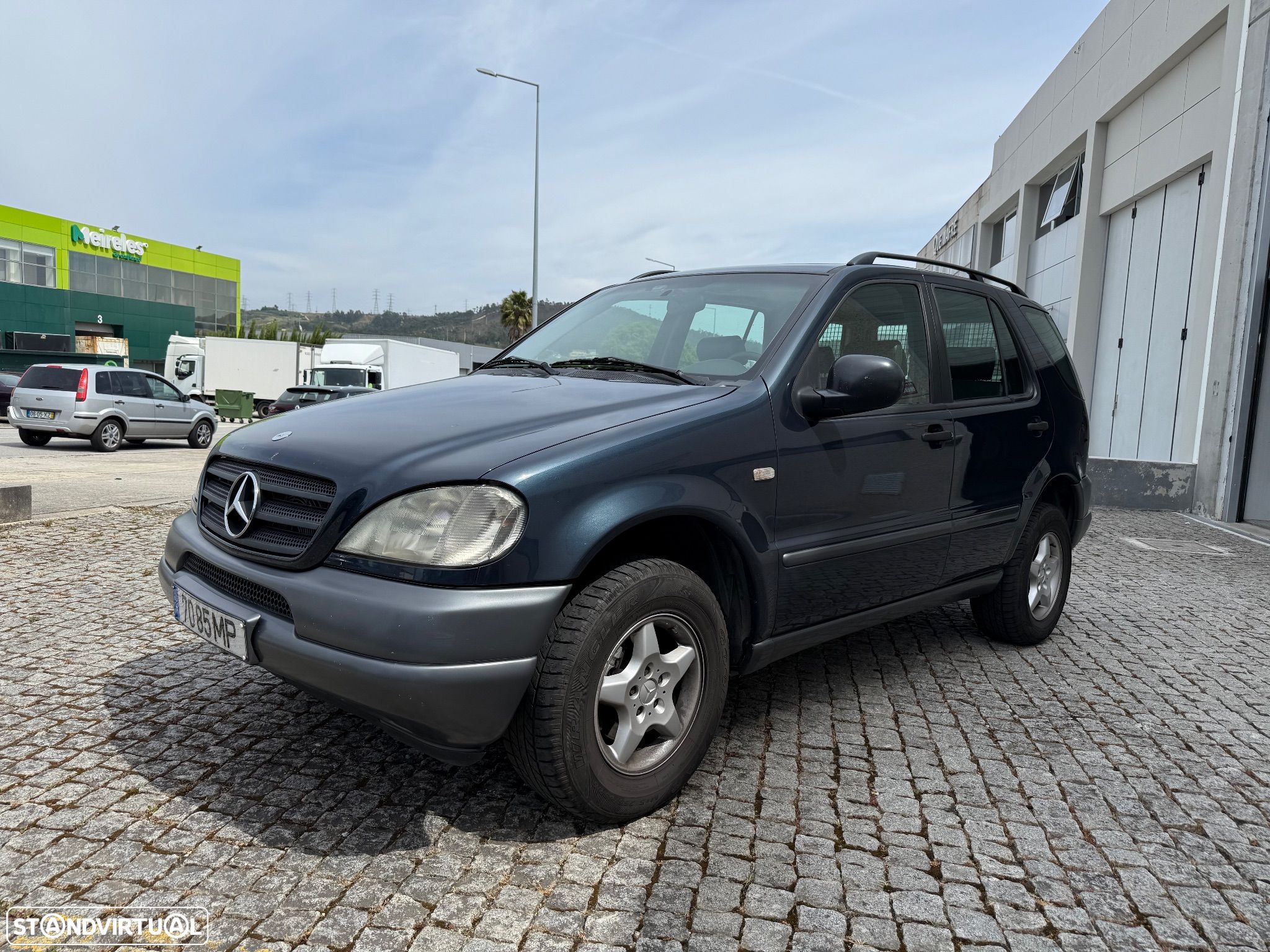 Mercedes-Benz ML 230 Standard - 1