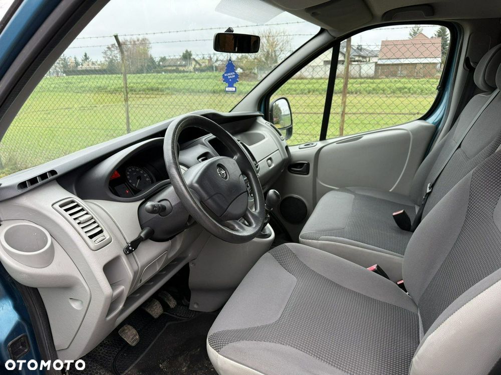 Opel Vivaro L2H1 2.9t - 9