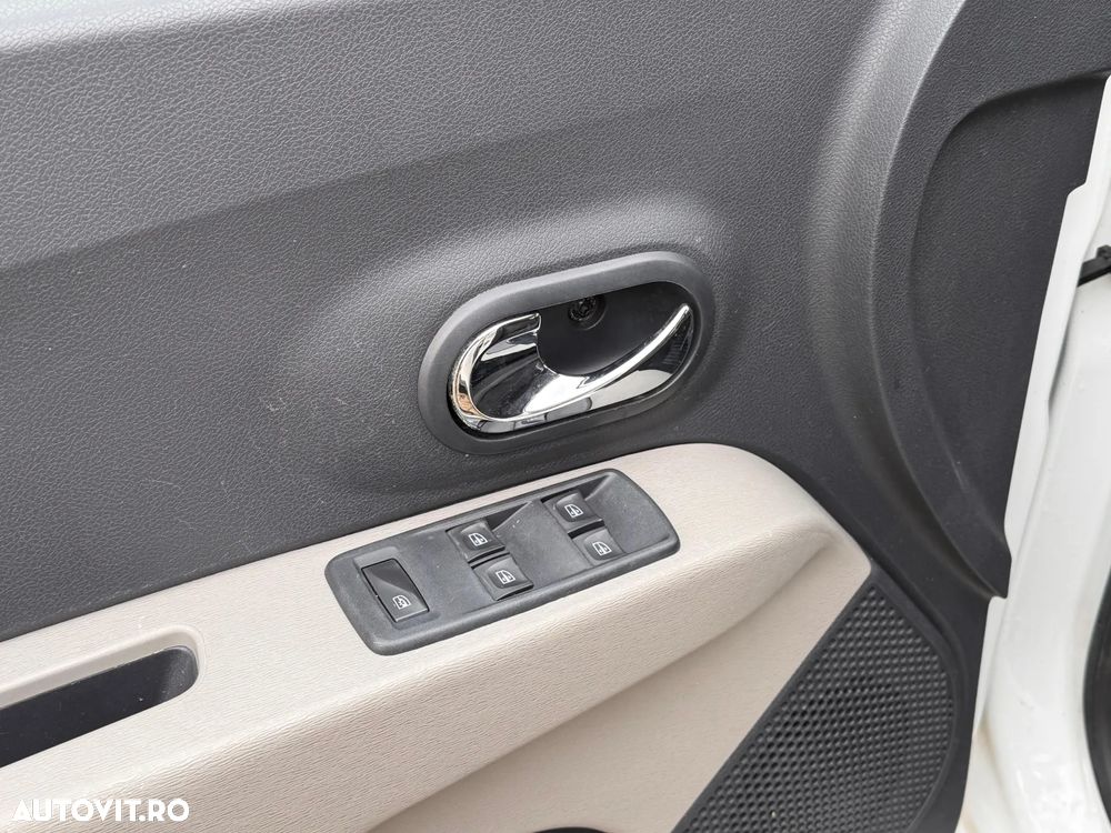 Dacia Lodgy 1.5 dCi Stepway - 13