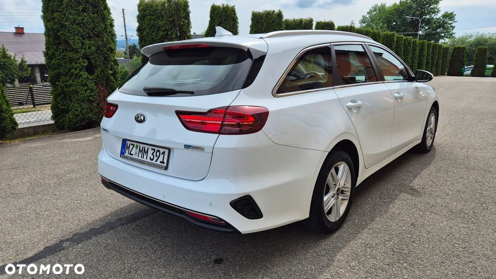 Kia Ceed 1.6 CRDi L Business Line DCT - 6