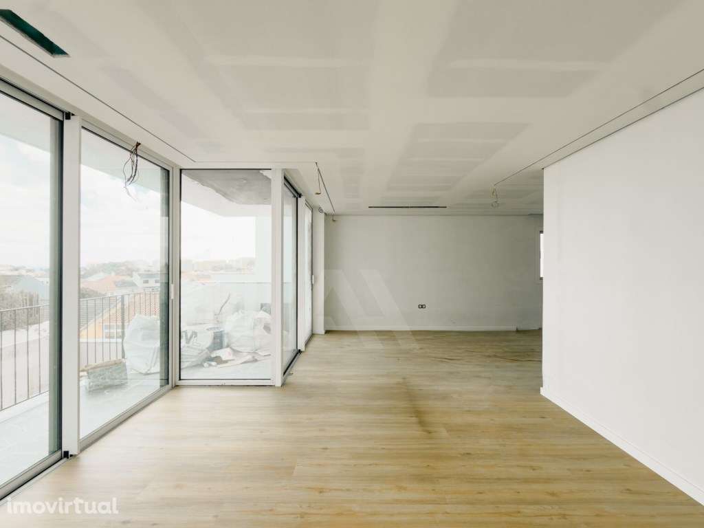 Moradia T5 na Amoreira com Piscina e Jardim Privativo - Grande imagem: 5/33