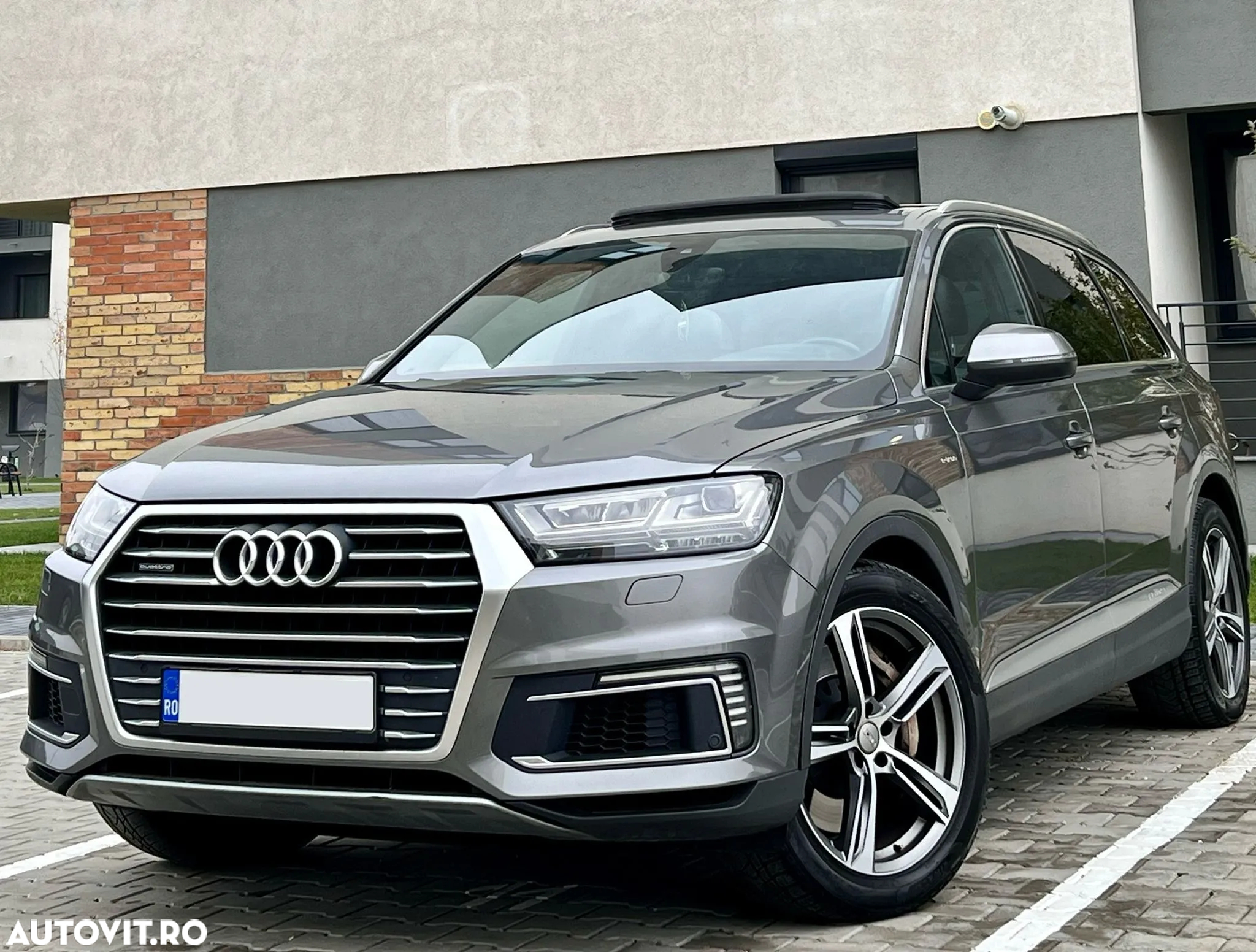 Audi Q7 e-tron 3.0 TDI quattro Tiptronic - 2