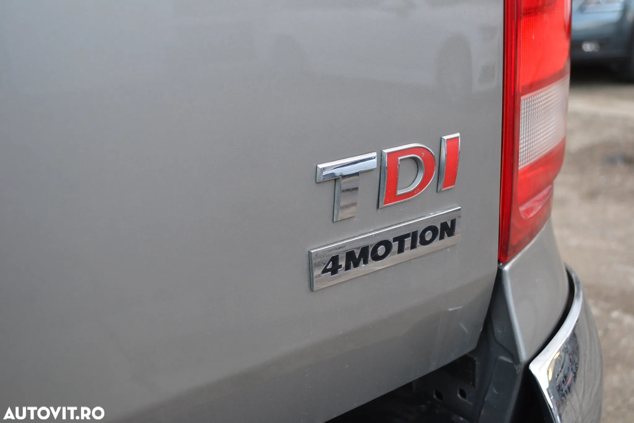 Volkswagen Amarok 2.0 BiDI 4x4 Cabina Dubla Highline Aut. - 29