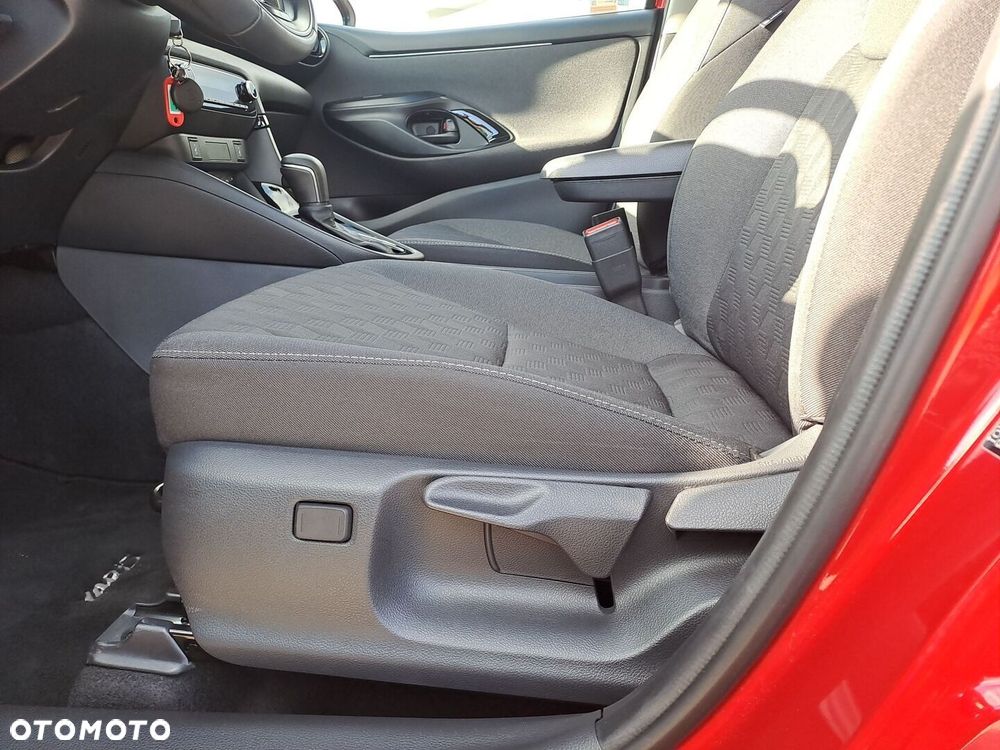 Toyota Yaris Hybrid 1.5 Style - 12