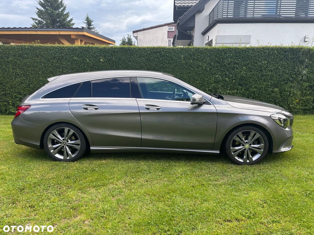 Mercedes-Benz CLA 180 7G-DCT - 9