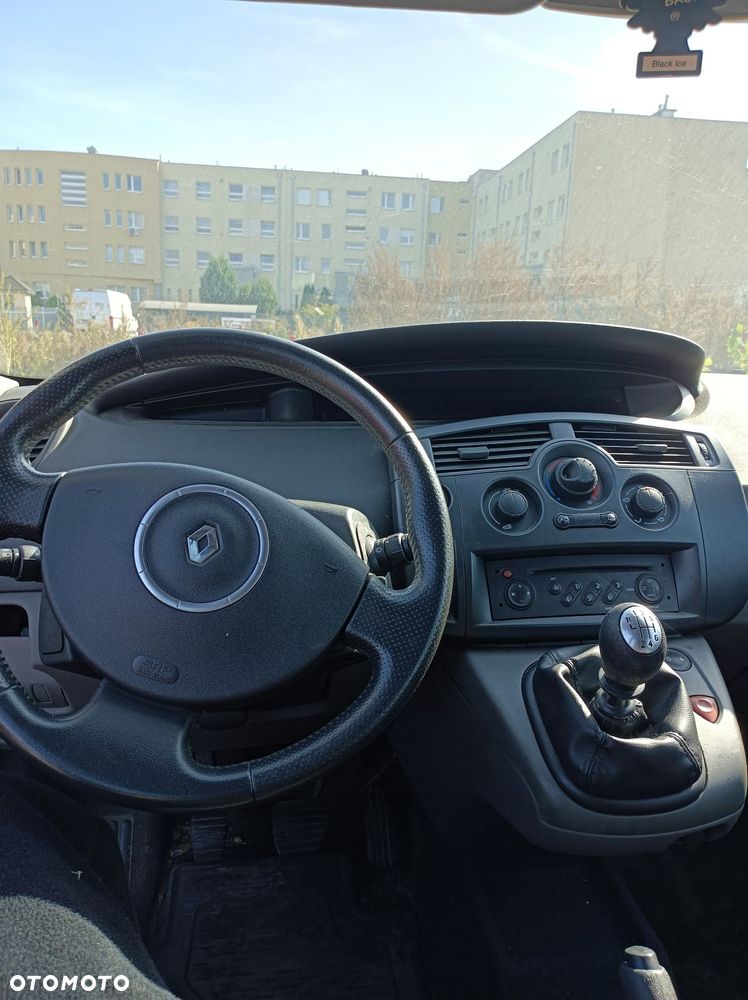 Renault Scenic - 8