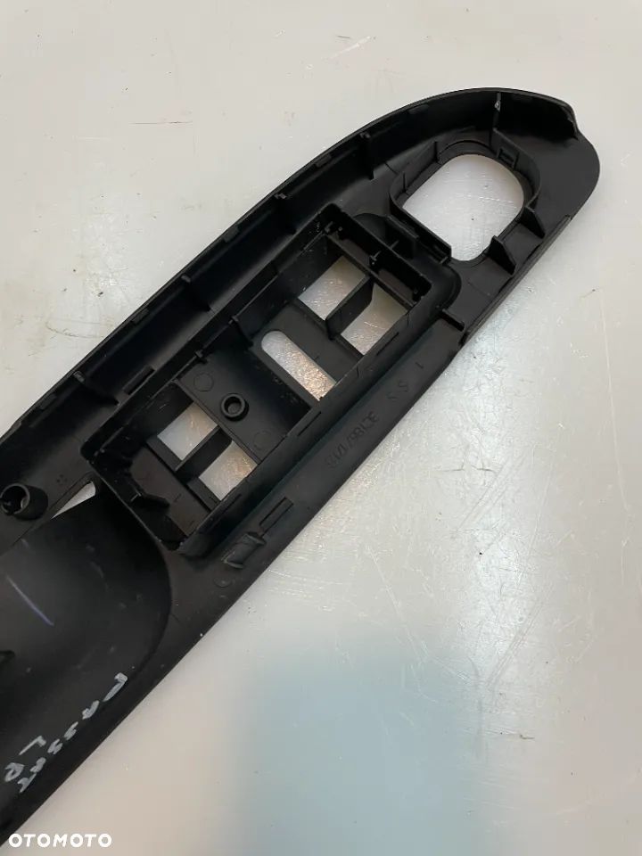 UCHWYT DRZWI LEWY PRZÓD VW PASSAT B6 3C1867171B - 4