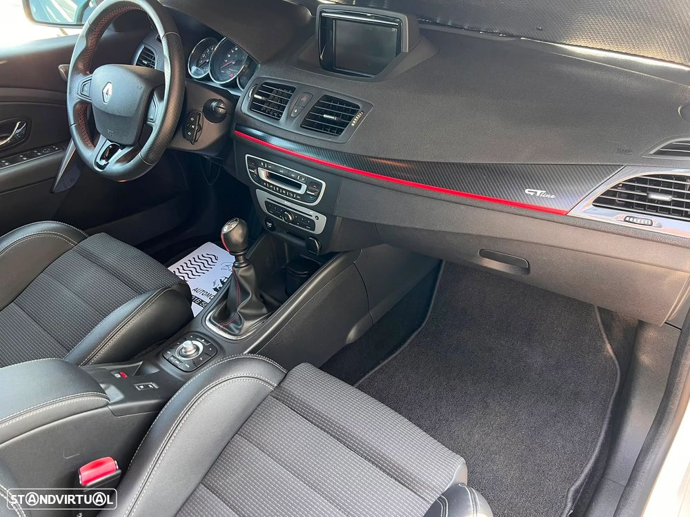 Renault Mégane Sport Tourer 1.6 dCi GT Line - 16