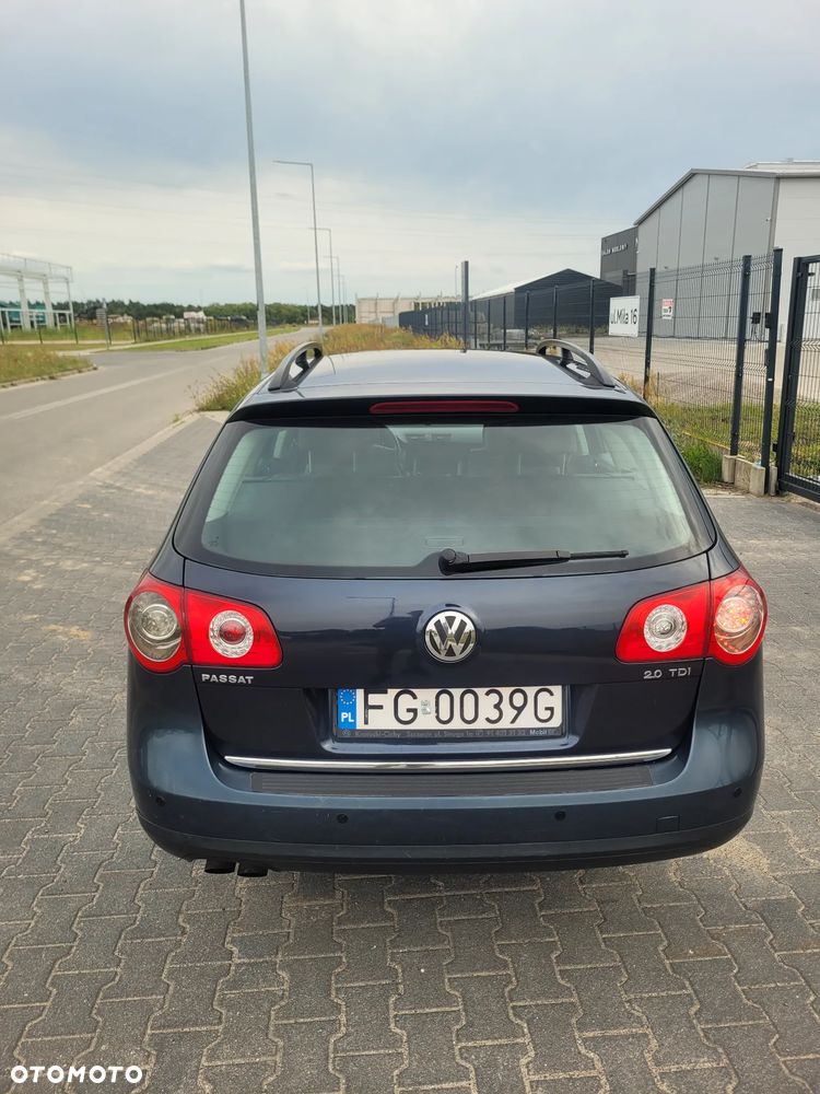 Volkswagen Passat - 6