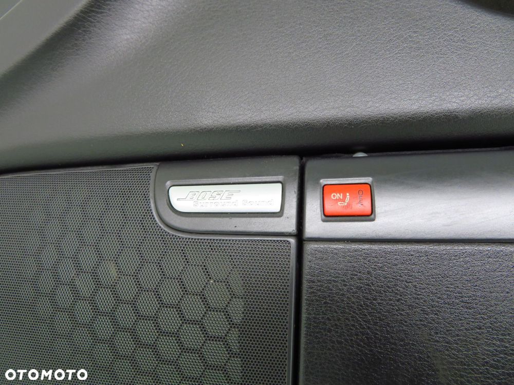 BOCZEK PRAWY PRZEDNI AUDI A8 D3 - 7