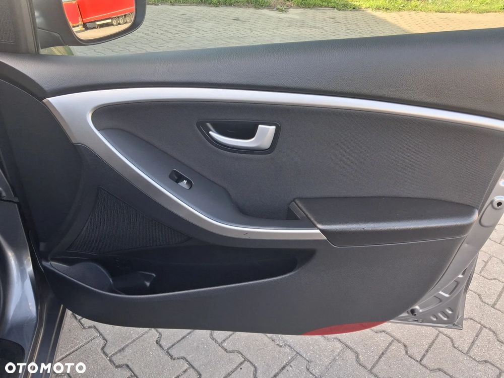 Hyundai i30 1.4 Premium - 28