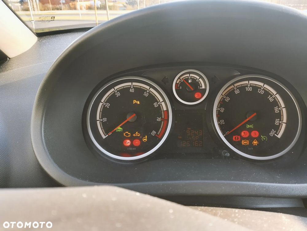 Opel Corsa 1.2 16V Energy - 9
