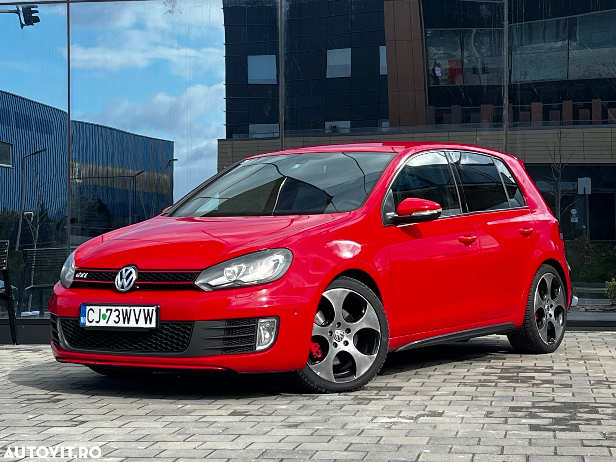 Volkswagen Golf 2.0 GTI - 2