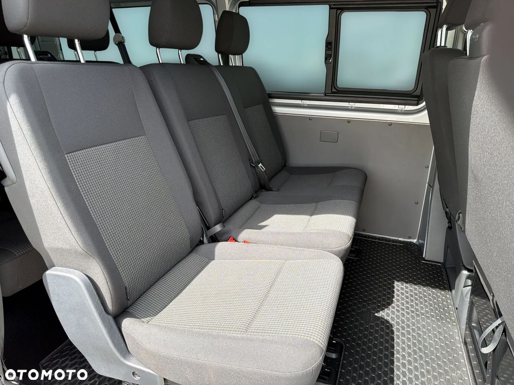 Volkswagen Transporter - 13