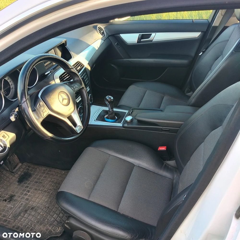 Mercedes-Benz Klasa C 200 CDI Avantgarde Edition - 7