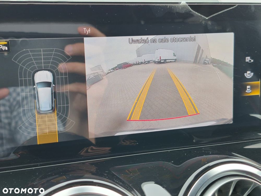 Mercedes-Benz GLB 200 AMG Line 7G-DCT - 18
