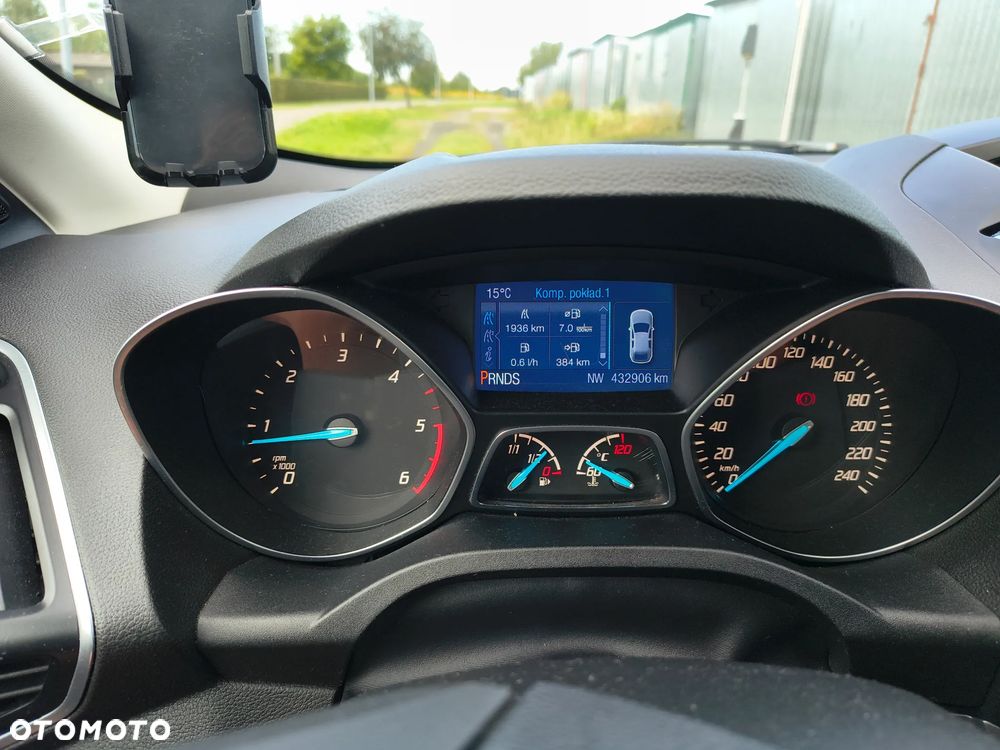 Ford Kuga - 23