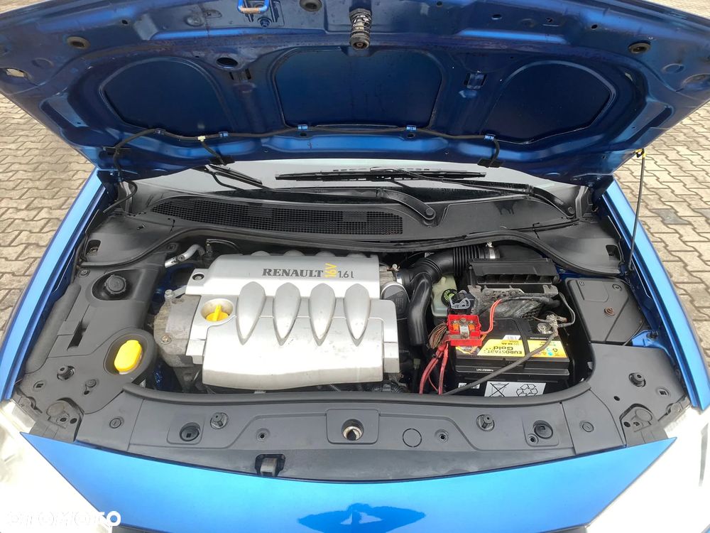 Renault Megane 1.6 Confort Dynamique - 10