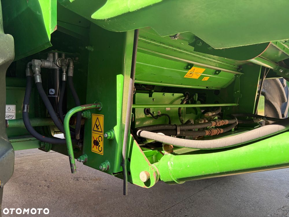John Deere S680i - 23