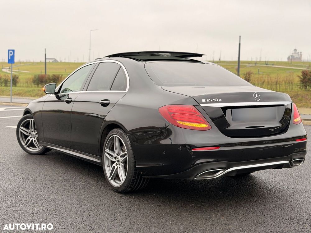 Mercedes-Benz E 220 d T 9G-TRONIC AMG Line - 4