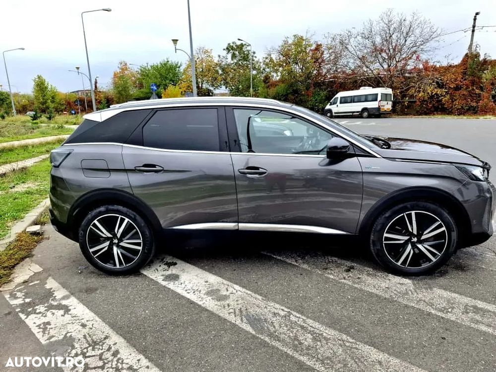 Peugeot 3008 Plug-In Hybrid 225 e-EAT8 GT - 15