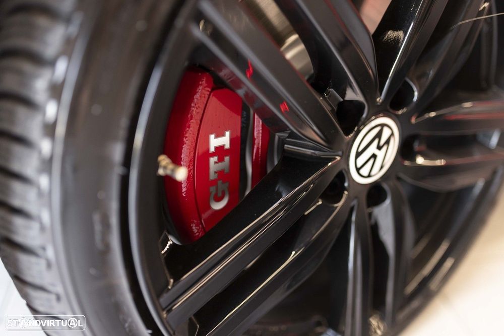 VW Golf GTI 2.0 TSI OPF DSG Performance - 6