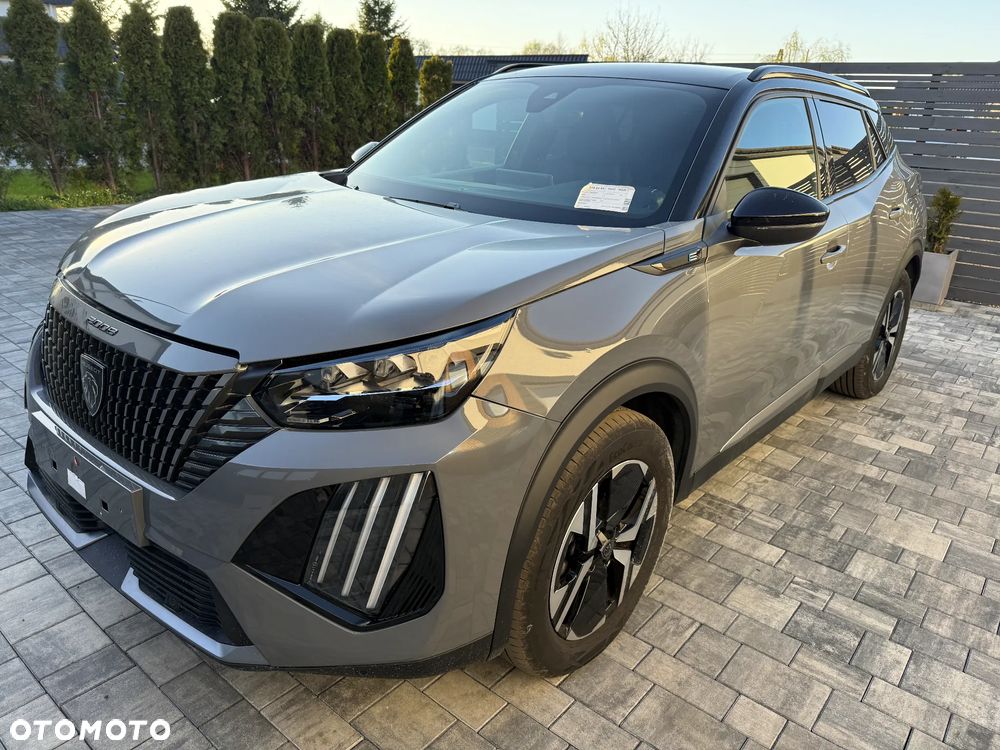 Peugeot 2008 GT+ - 11