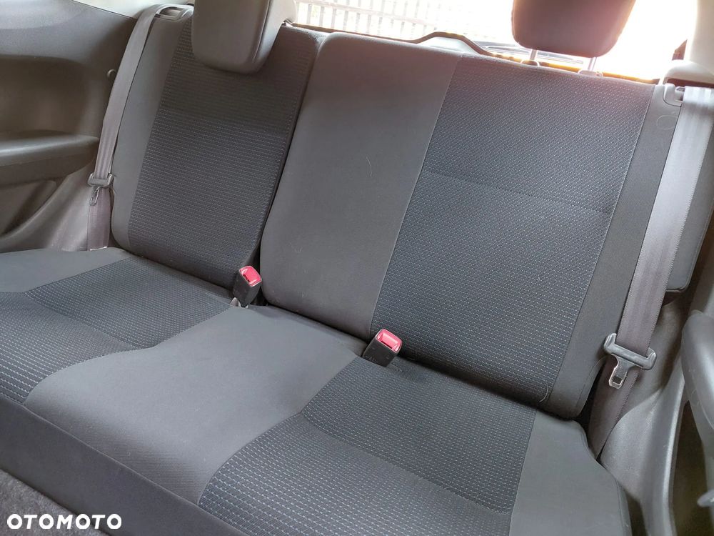 Suzuki Swift 1.3 Club - 12