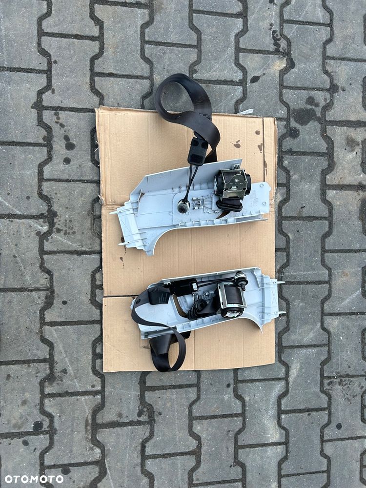 Opel Corsa E pas bezpieczeństwa lewy przód prawy przód - 1