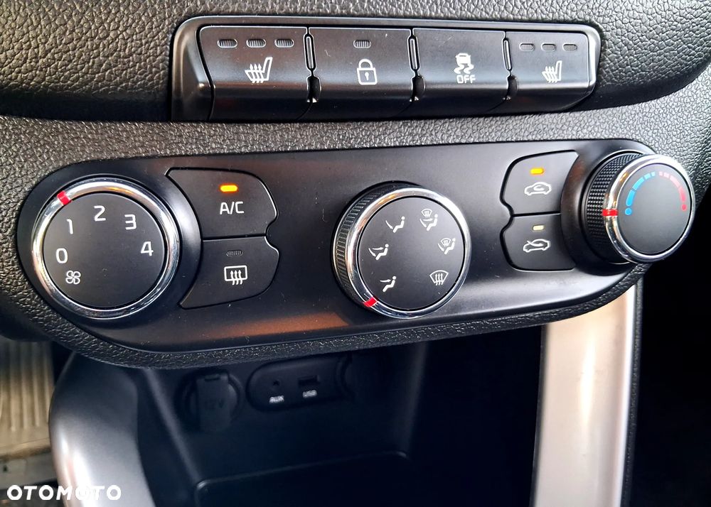 Kia Ceed 1.4 CRDi 90 Vision - 29