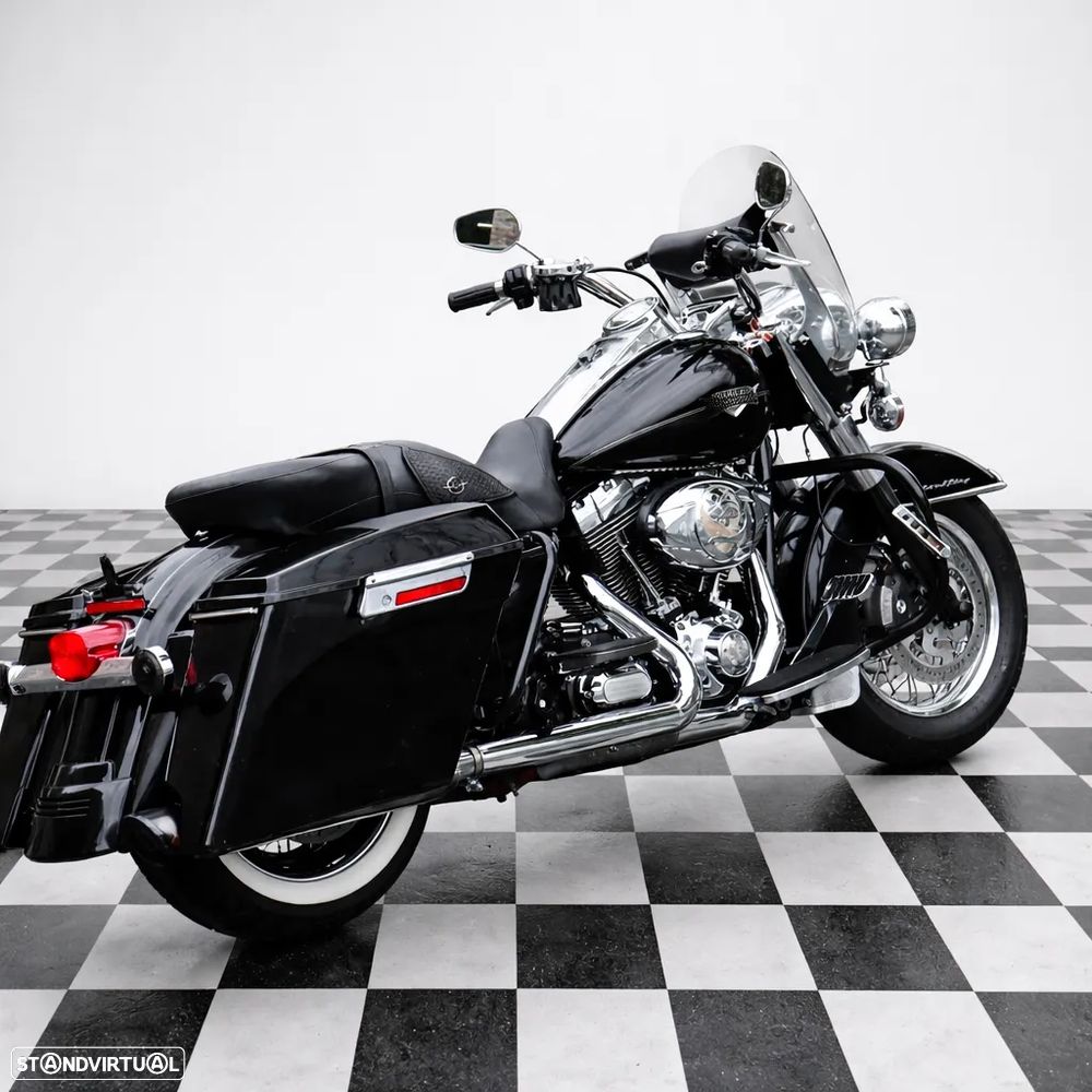 Harley-Davidson Road - 1