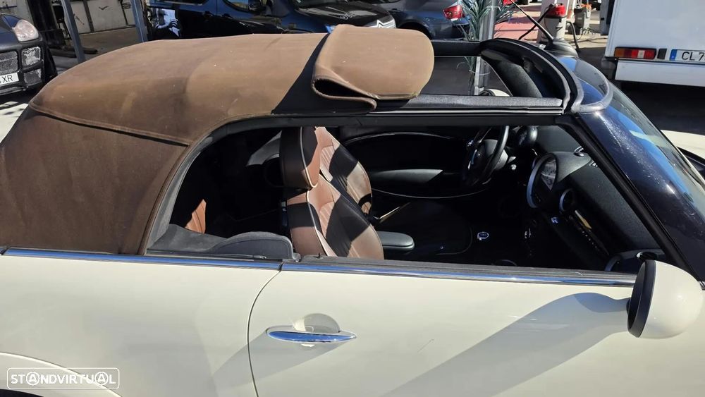 MINI Cabrio Cooper D - 13