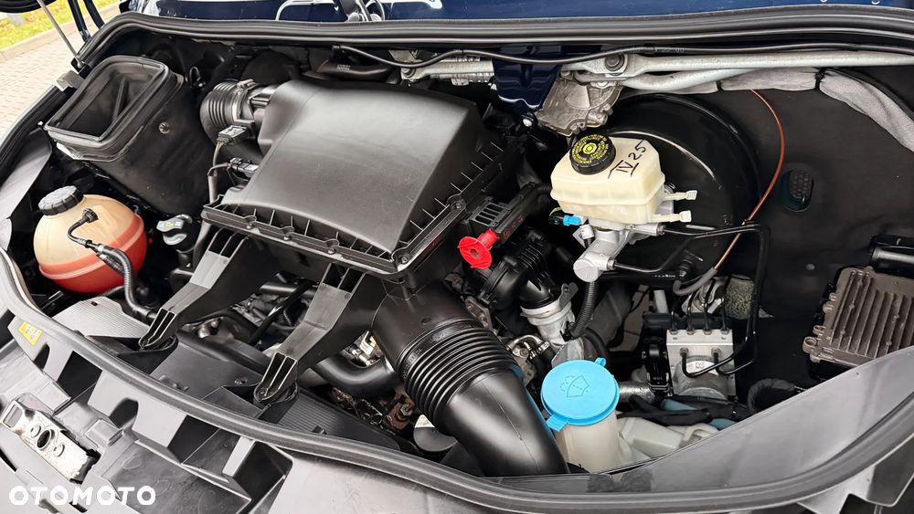 Mercedes-Benz Sprinter 319 - 23