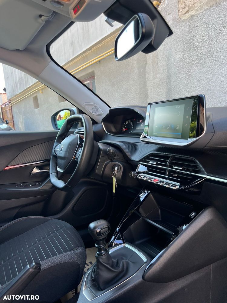 Peugeot 2008 - 14