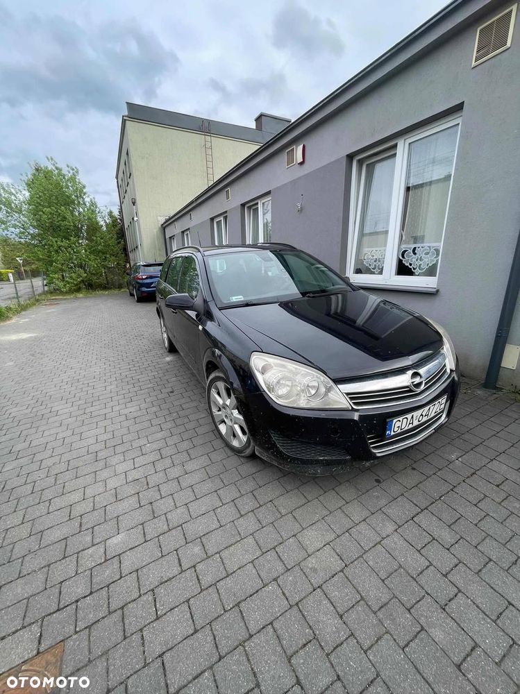 Opel Astra 1.7 CDTI Essentia - 1