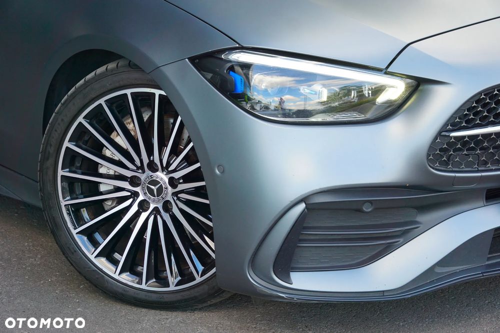 Mercedes-Benz Klasa C 300 mHEV 4-Matic AMG - 35